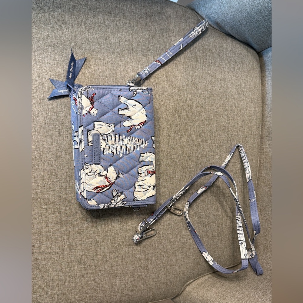 Vera Bradley polar bear wristlet/crossbody
